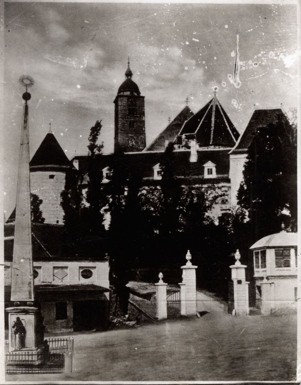 Vlaška - Branjugova 1870. godine, maleni trg na kojem je dominirao klasicistički obelisk